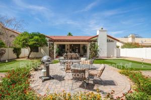 featured image of 5735 E Acoma Dr