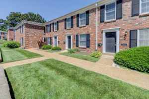 featured image of 1090 North Hanley Road