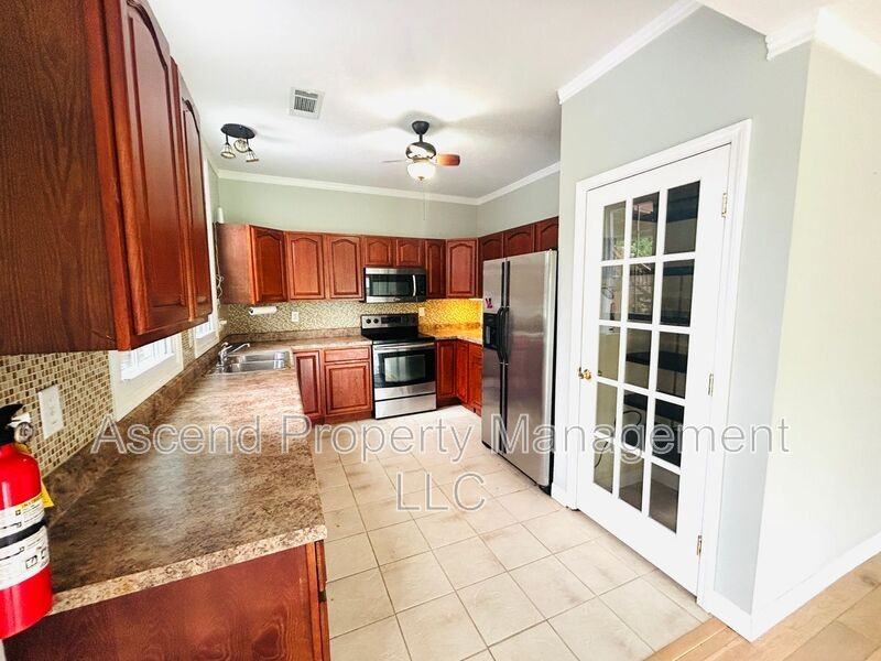 16 Pioneer Ln - Photo 3 of 12