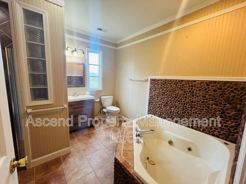 16 Pioneer Ln - Photo 4 of 12