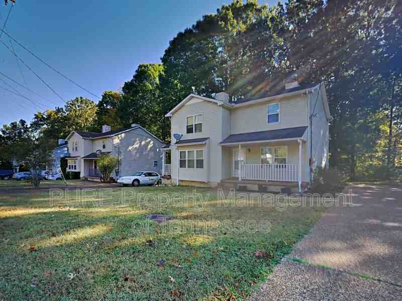 1012 Patio Dr - Photo 2 of 29