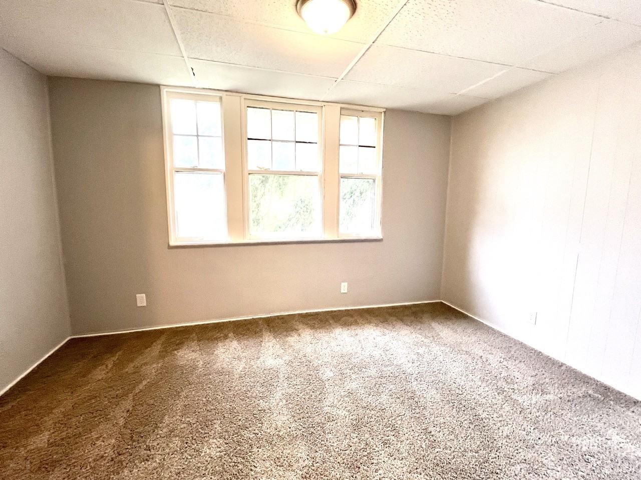 1601 S Linwood Ave #1 - Photo 3 of 7