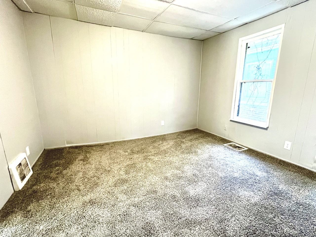 1601 S Linwood Ave #1 - Photo 5 of 7