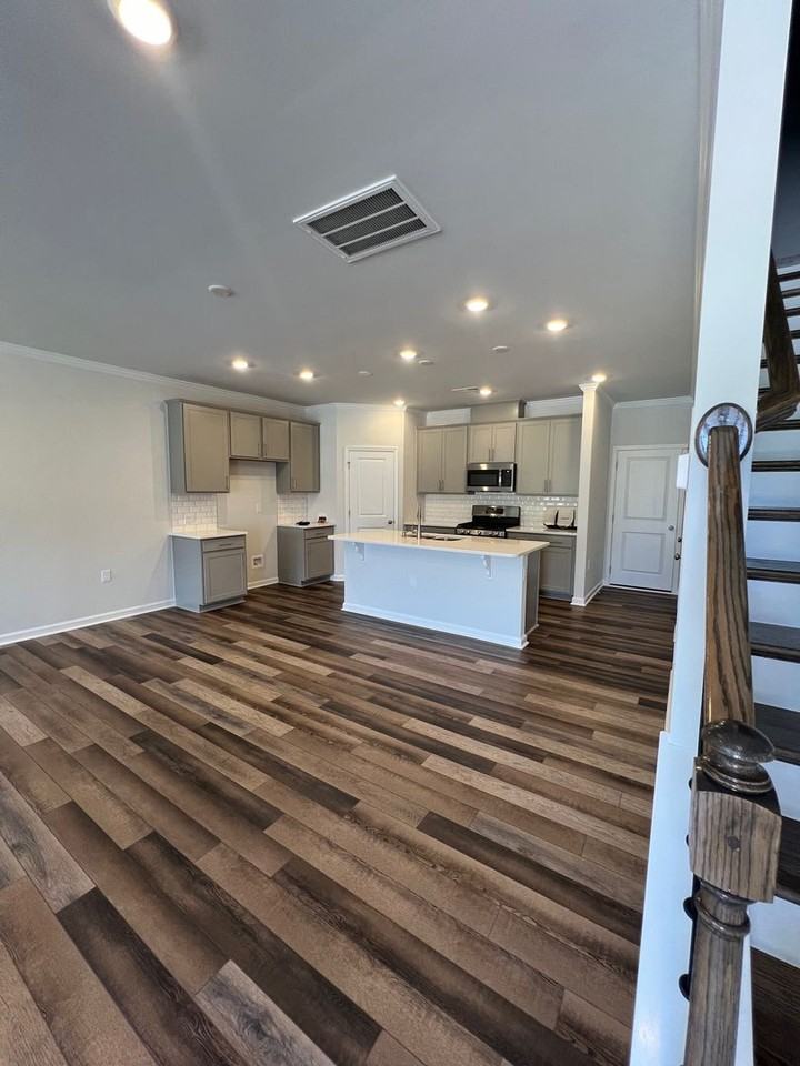 2312 Kasota Ln - Photo 6 of 30