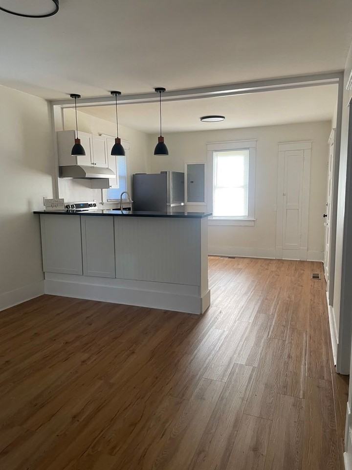 407 S 17th St - Photo 4 of 17