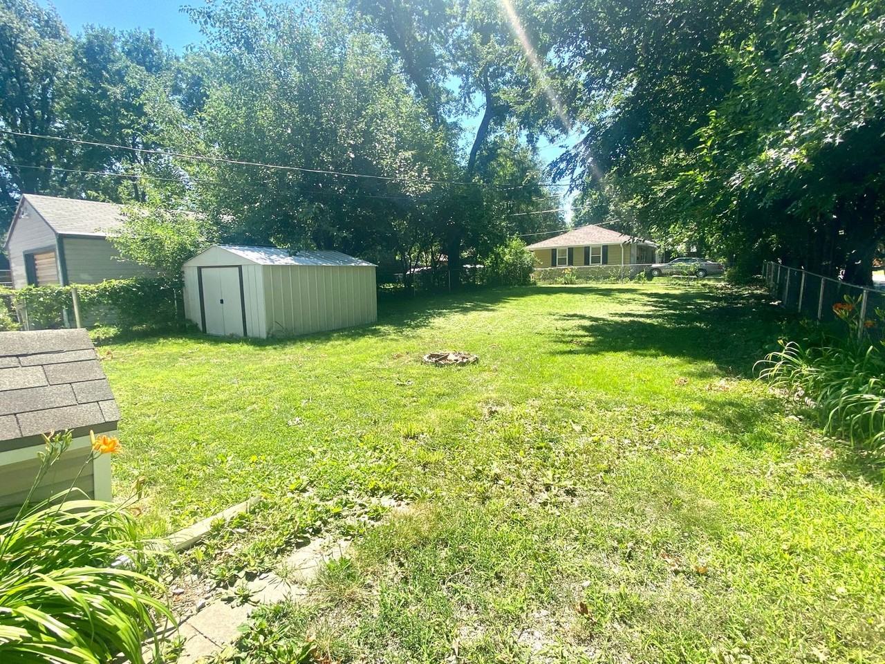 5701 Madison Ave - Photo 7 of 17