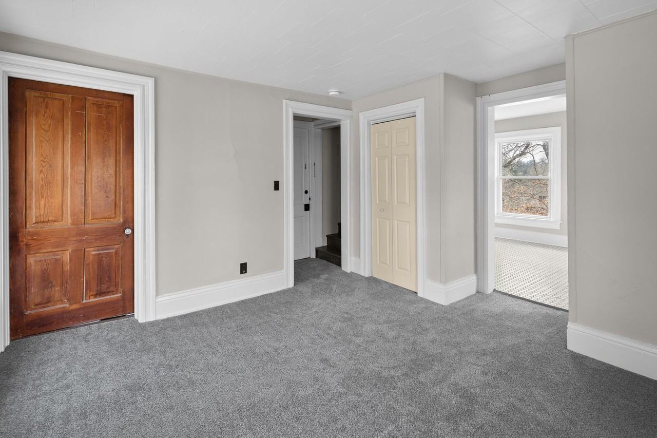 15 Grindstaff Dr #5 - Photo 4 of 14