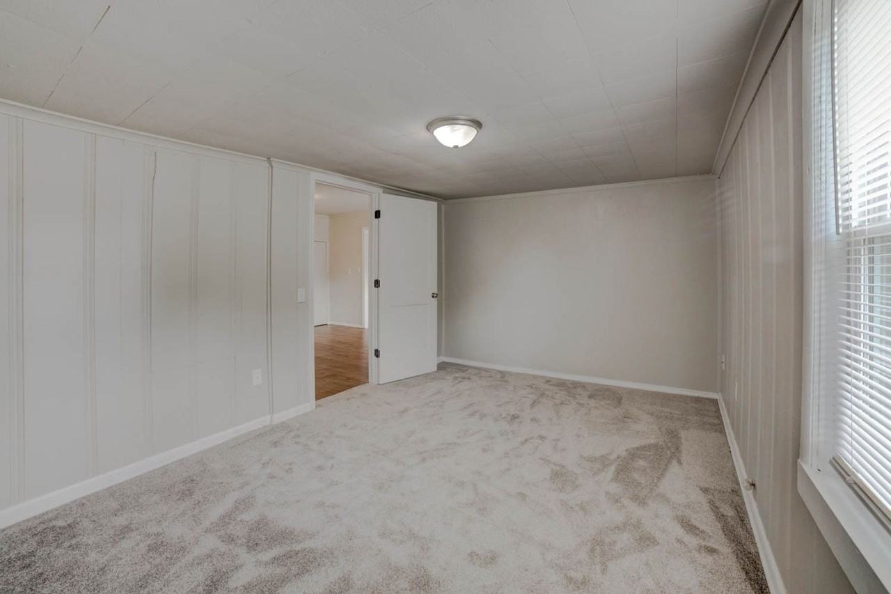 403 S 72nd East Ave - Photo 3 of 26