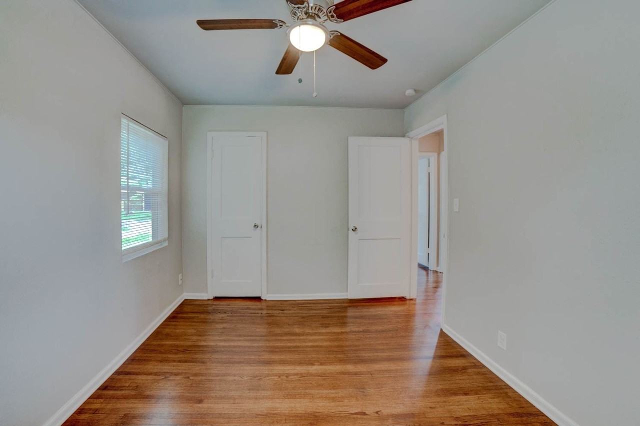 403 S 72nd East Ave - Photo 2 of 26