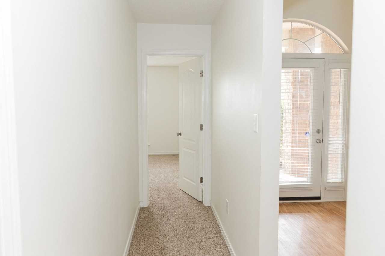 25759 Keldon Ct - Photo 7 of 32