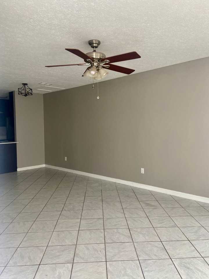 2434 Johnson Dr - Photo 2 of 13