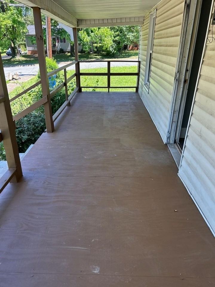 921 Gray Ave - Photo 3 of 9