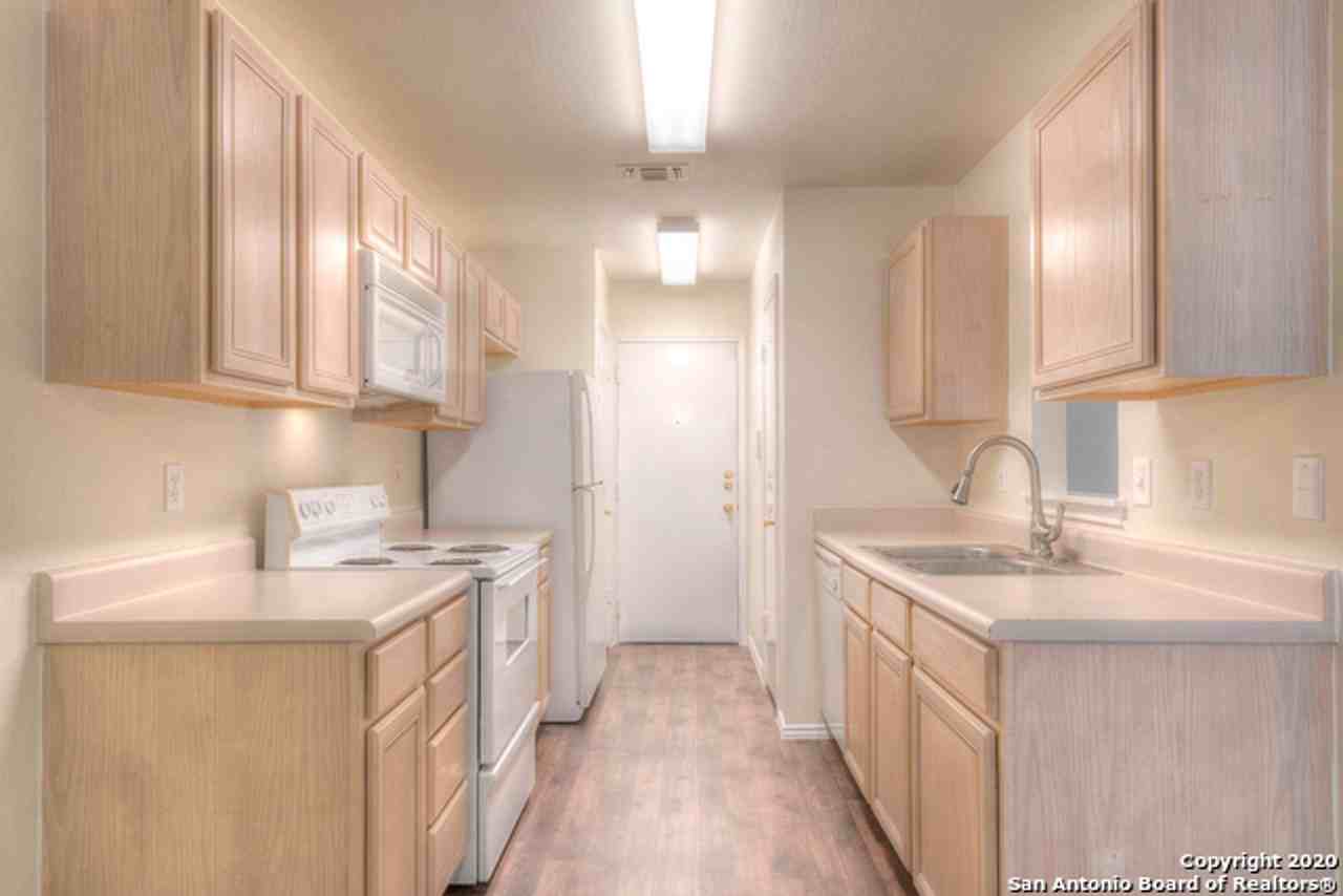 7839 Galaway Bay - Photo 7 of 18