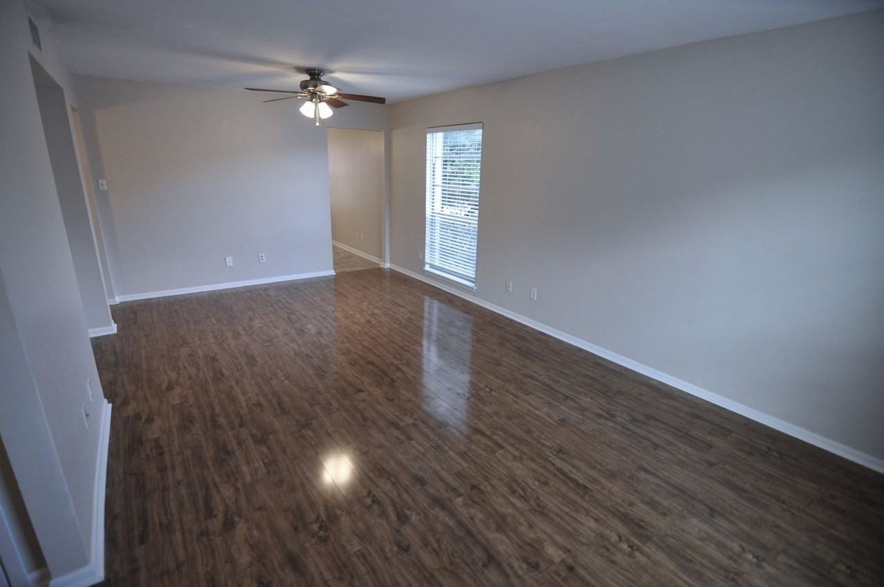 901 E Oltorf St #101 - Photo 2 of 18