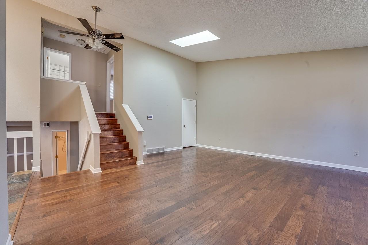 3412 Sam Houston Cir - Photo 3 of 30