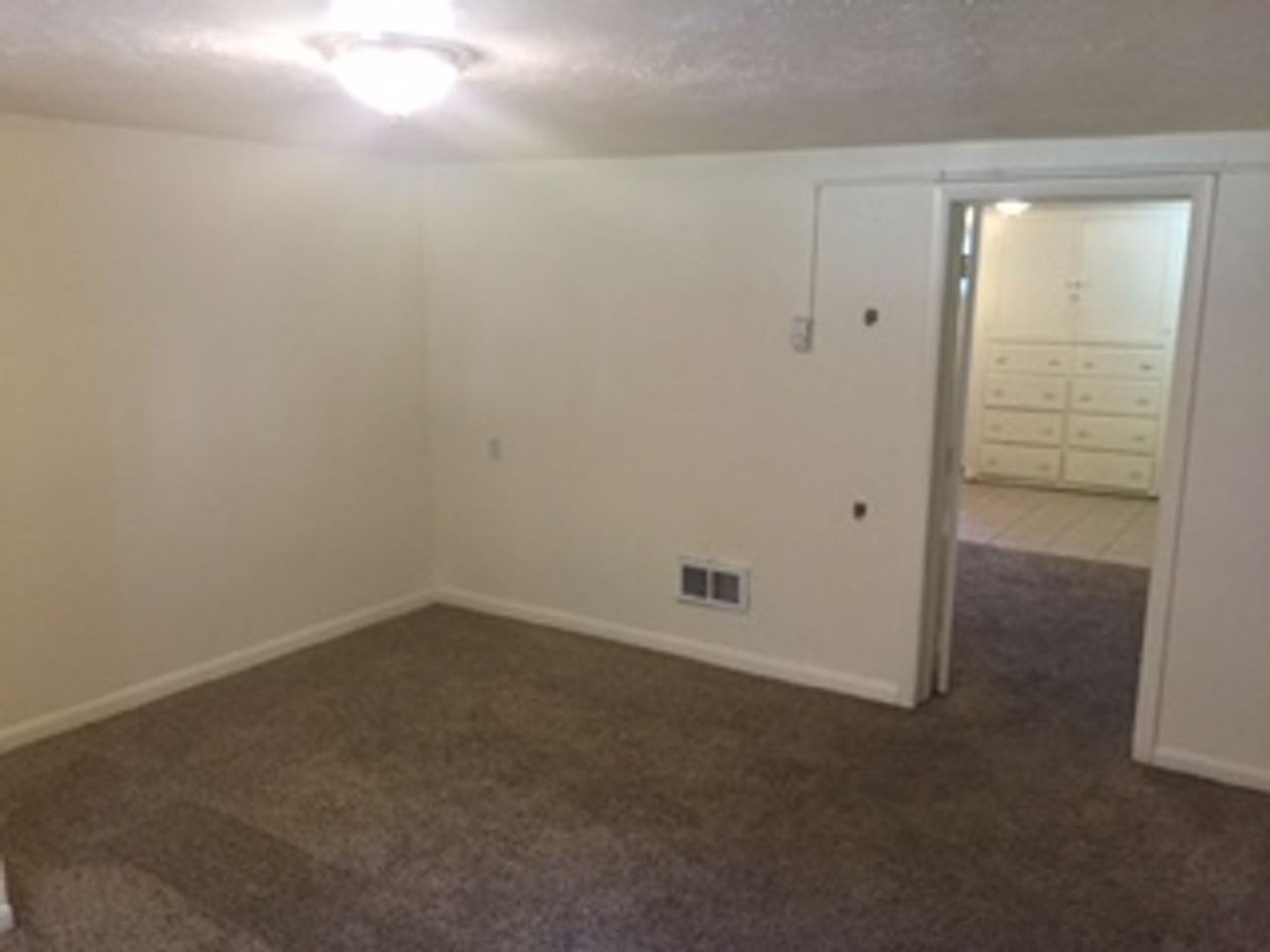 403 Maple St #2 - Photo 3 of 11