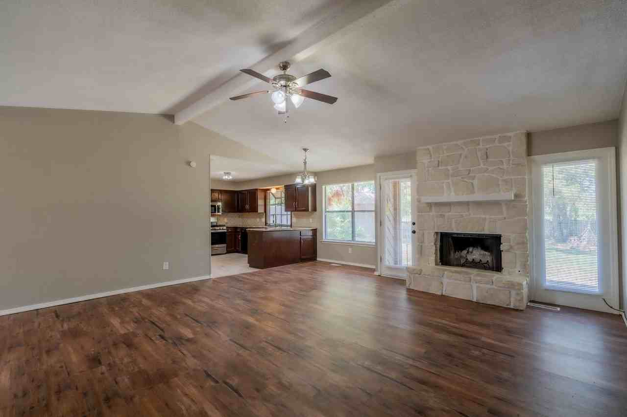 8807 E 56th St - Photo 4 of 14