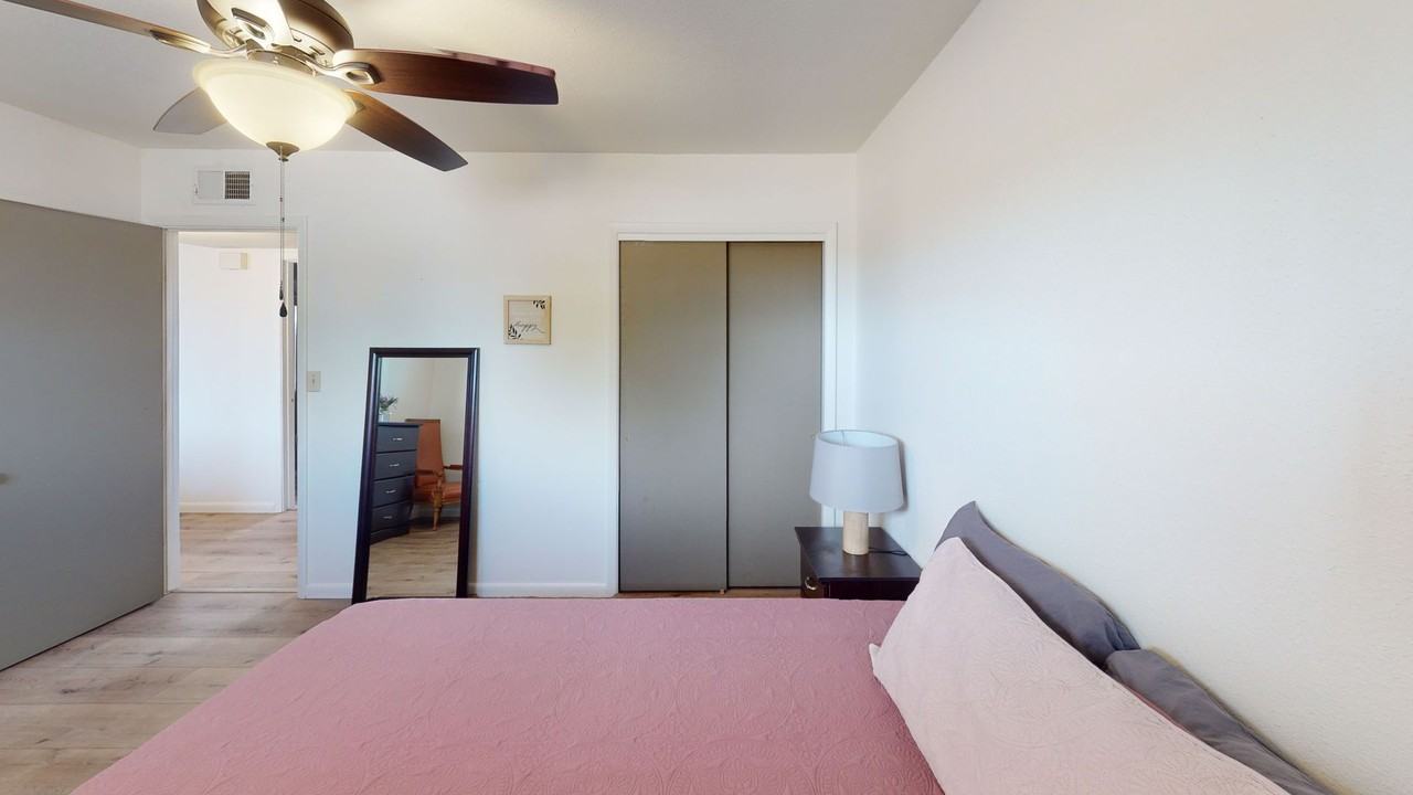 1521 S Granite St - Photo 3 of 10