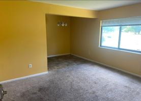 featured image of 213 S Ivy Ln