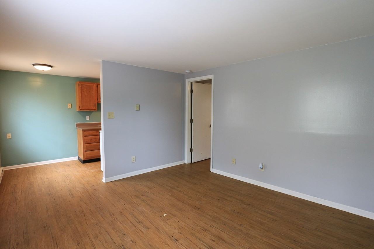 412 Spann Ave - Photo 3 of 11