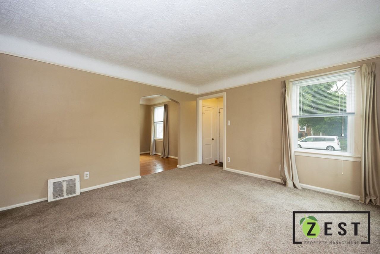 18416 Washburn St - Photo 2 of 21