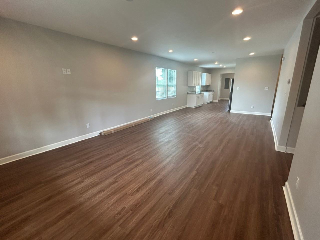 325 N Dean St - Photo 5 of 18