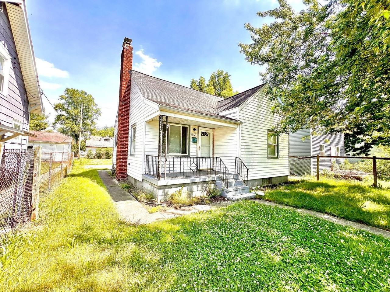 1654 Obrien St - Photo 2 of 18