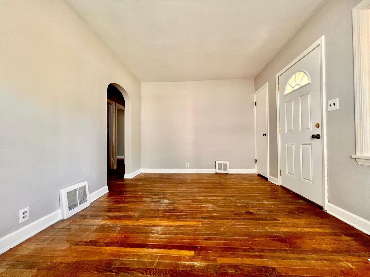 1654 Obrien St - Photo 3 of 18