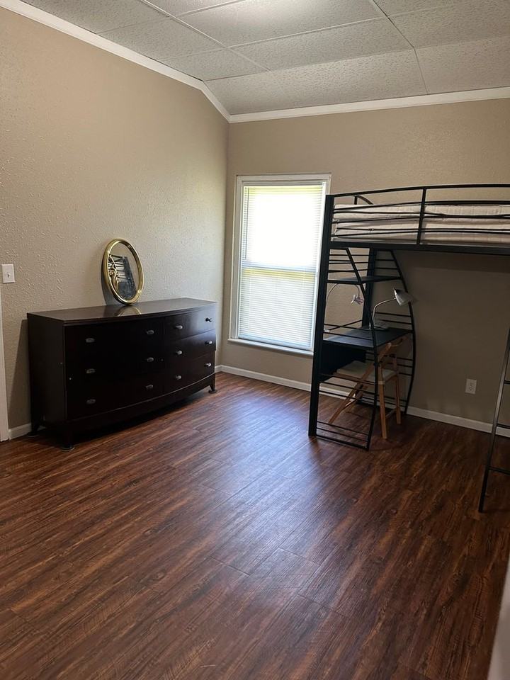 466 Mcphail St - Photo 5 of 16