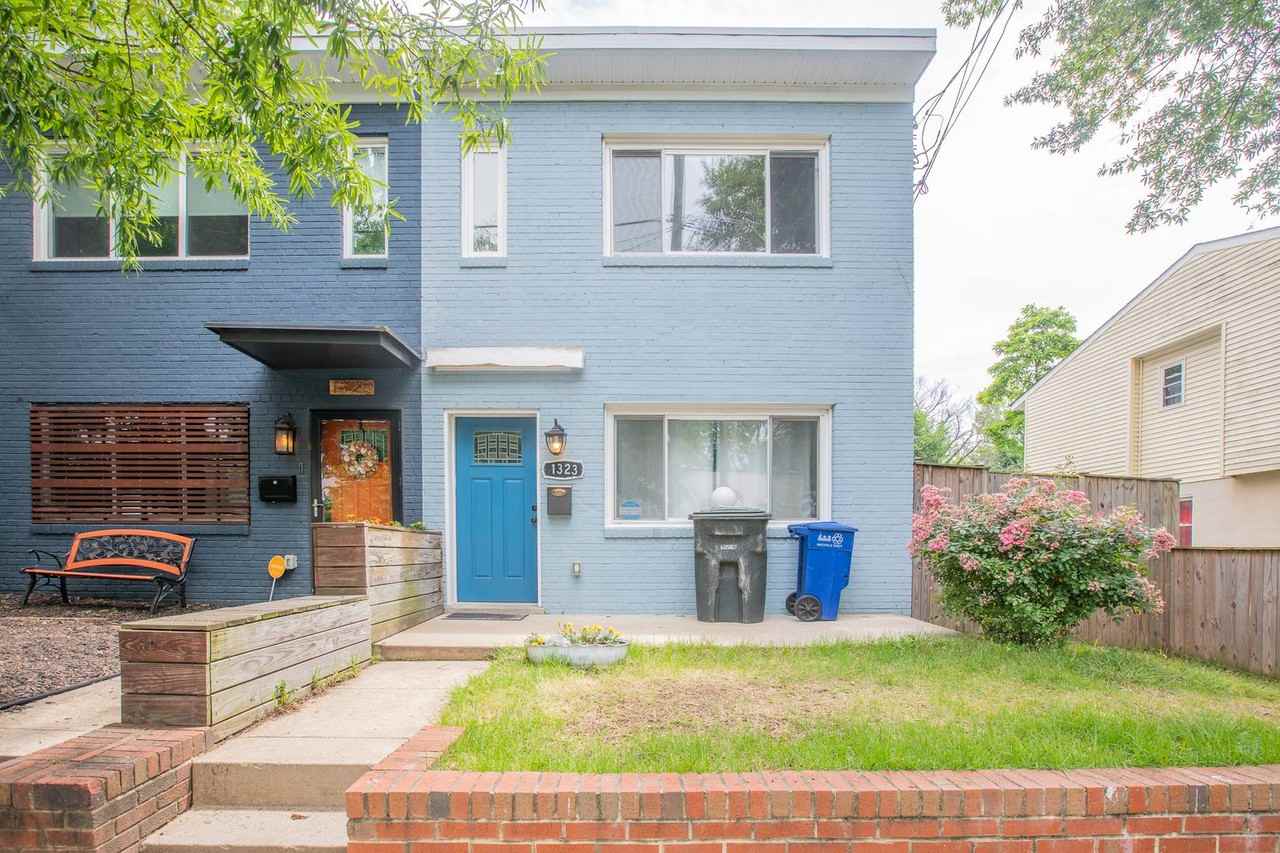 1323 49th St Ne - Photo 2 of 21