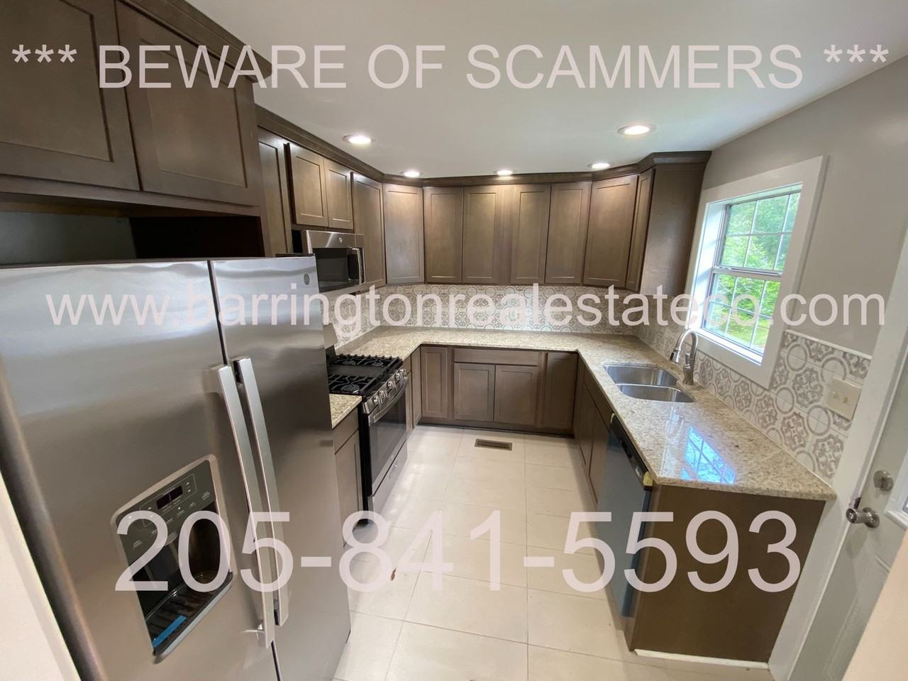 1733 28th St N - Photo 3 of 9