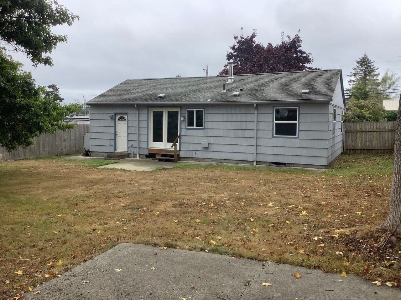 2156 Lombard St - Photo 2 of 40