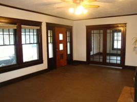 featured image of 615 N Indiana Ave