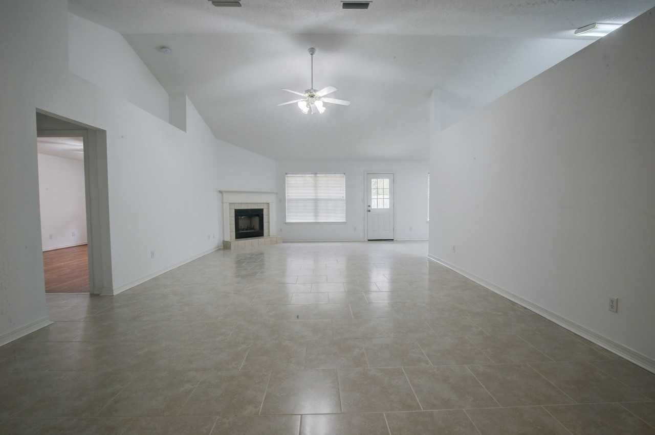 139 Destrehan Rd - Photo 2 of 18