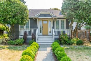 7522 9th Ave Ne - Photo 1 of 1