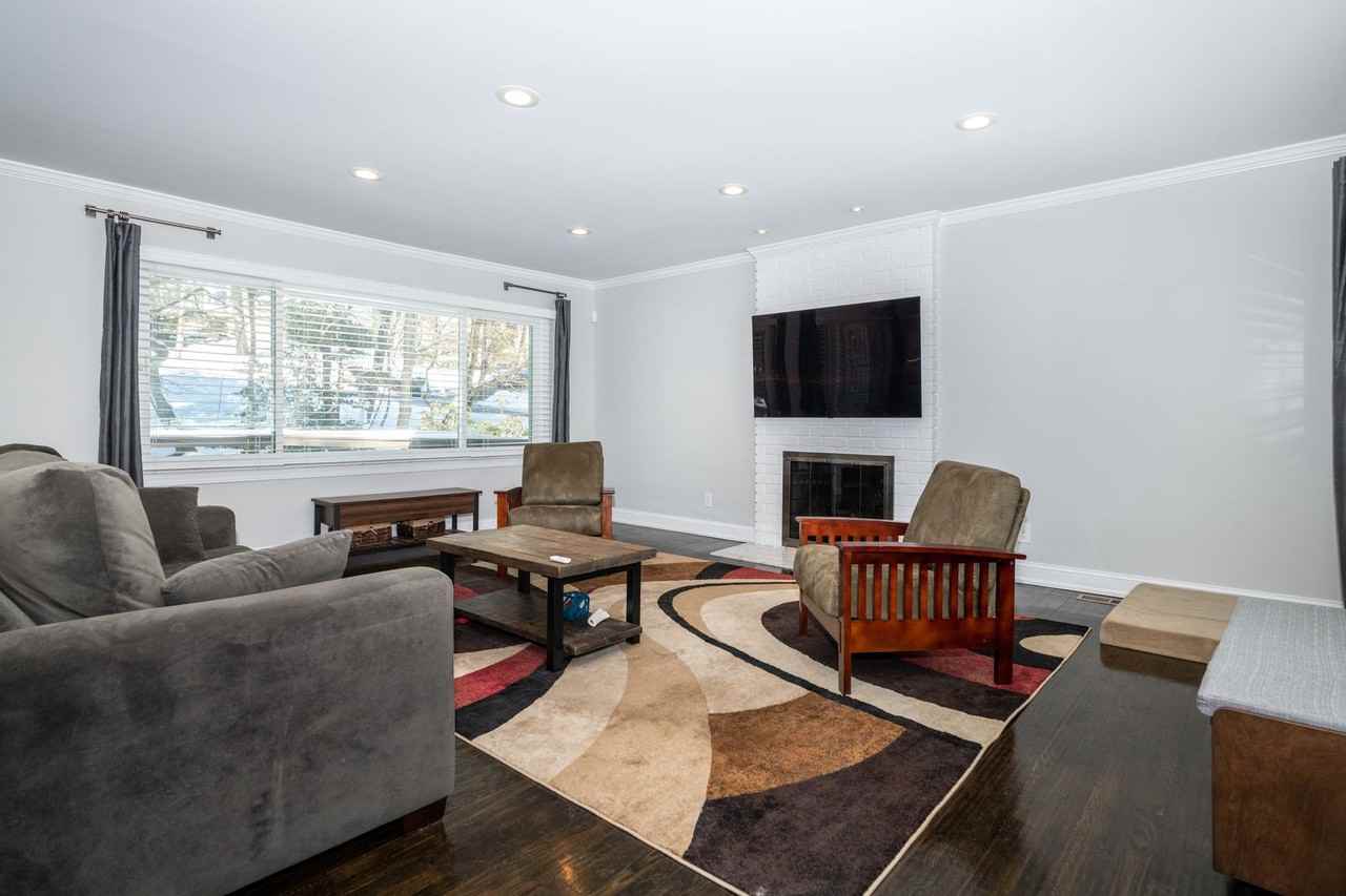 10 Pine Ridge Rd - Photo 3 of 42