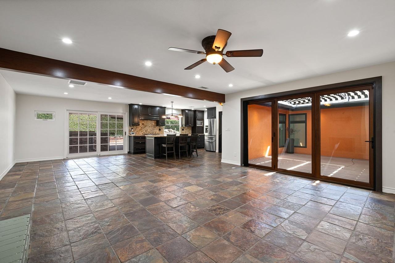 724 E Cypress Ave - Photo 4 of 50