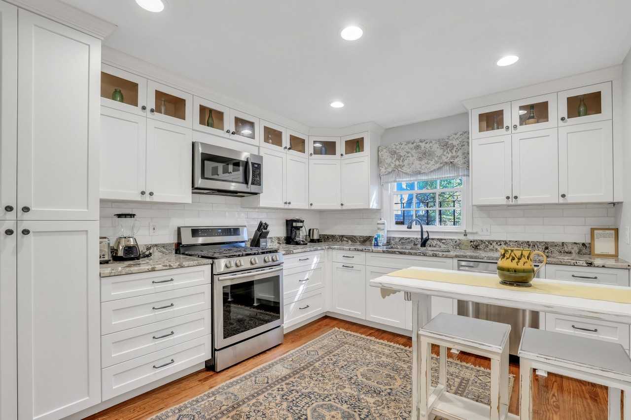 508 Price St #508 - Photo 5 of 38