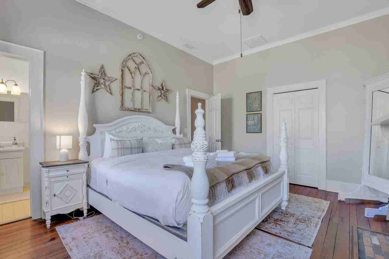 508 Price St #508 - Photo 7 of 38