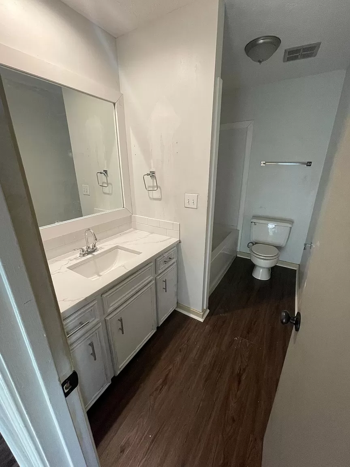 412 Lindale Dr #A - Photo 3 of 17