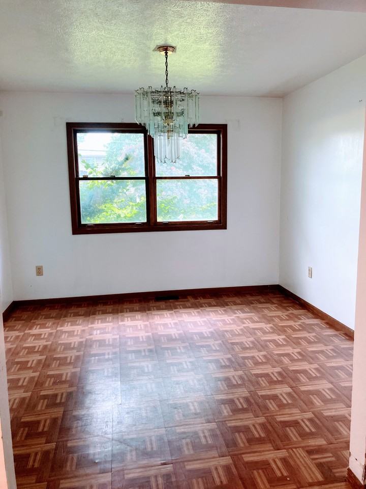 320 Crestwood Dr #NA - Photo 3 of 22