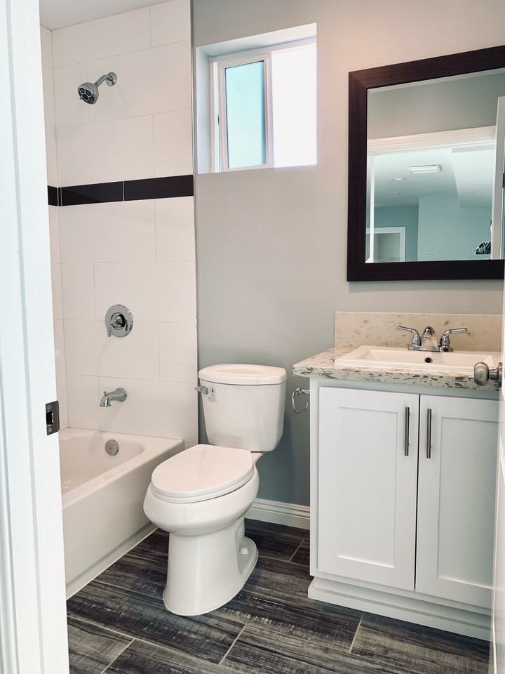 900 W 76th St #900 - Photo 3 of 5