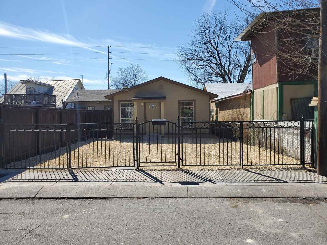 134 Albert St #NA - Photo 5 of 14