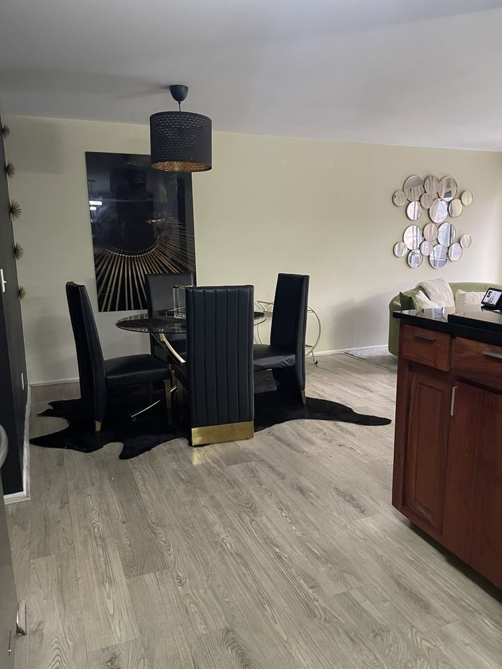 458 Skokie Ln - Photo 4 of 15