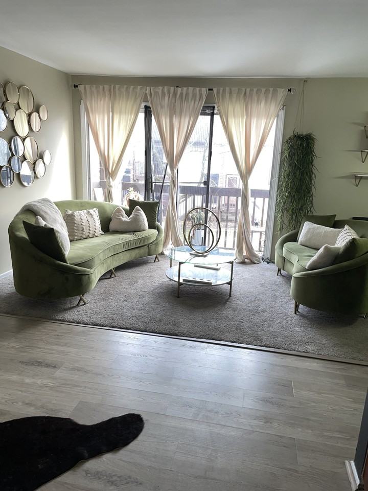 458 Skokie Ln - Photo 5 of 15