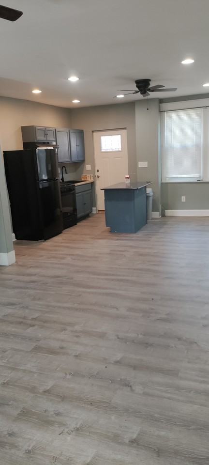 1518 Sycamore St #NA - Photo 2 of 8