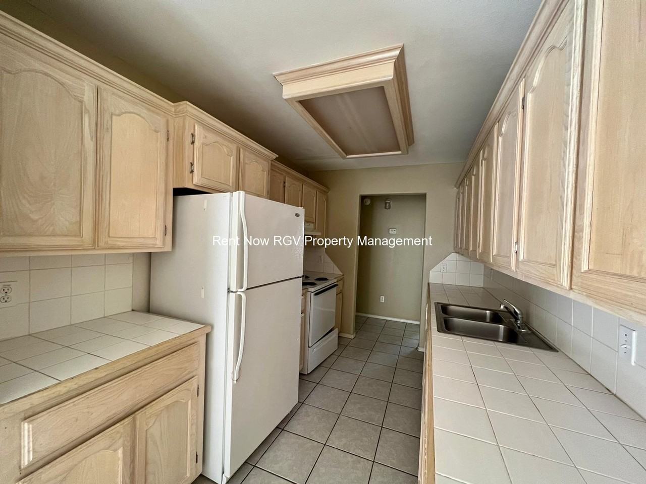 604 S Logan Dr #1 - Photo 6 of 11