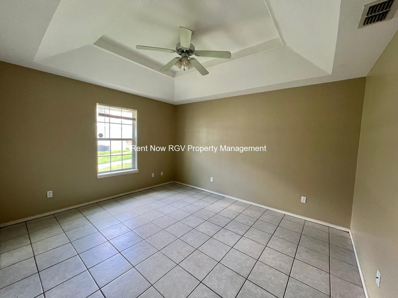 604 S Logan Dr #1 - Photo 7 of 11