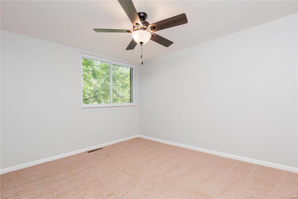 17 Tower Hill Ct #17 - Photo 2 of 22