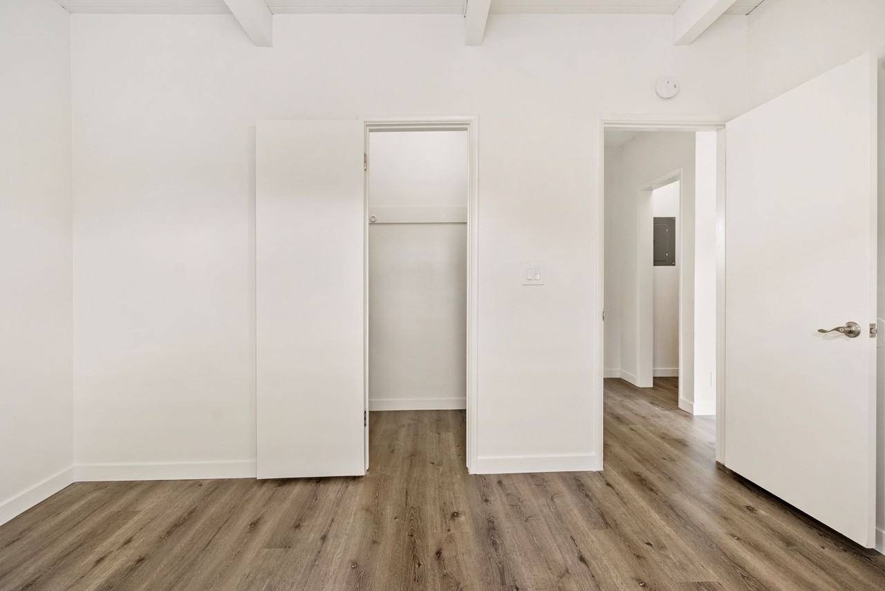 524 Dana St - Photo 5 of 15